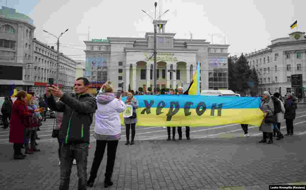 Сьвяткаваньне вяртаньня ўкраінскай улады ў Херсон