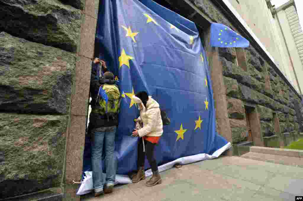 Kijev, 2. decembar 2013. Foto: AFP / Sergei Supinsky 