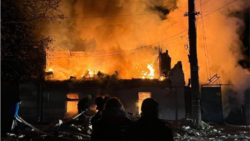 Пожар после удара по Одессе в ночь на 11 апреля