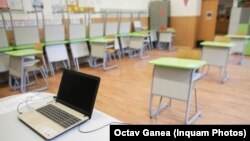 Școlile din București trec toate în online, însă sistemul nu este pregătit să asigure educație online așa cum ar trebui.