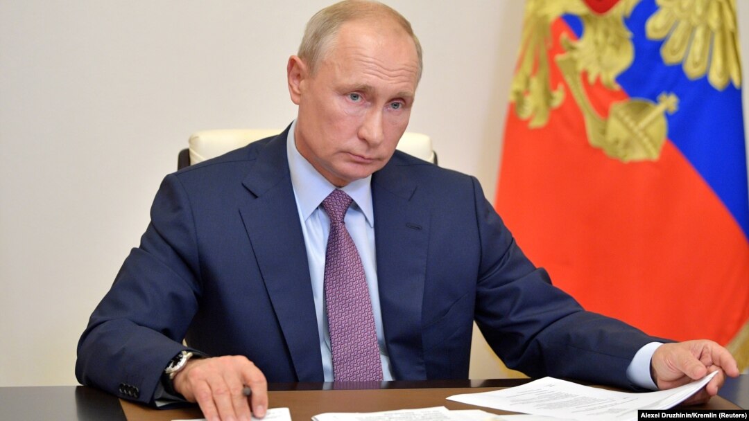 Putin Signs Decree On Constitutional Amendments Changes Take Effect July 4