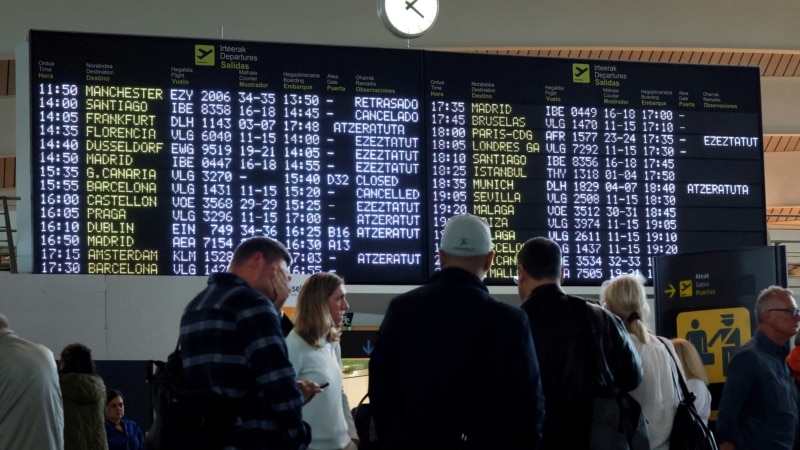 Parlamentul European votează pentru menținerea drepturilor pasagerilor curselor aeriene
