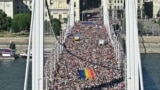 „Még sohasem voltam tüntetésen, de most muszáj itt lenni” – hatalmas tömeg vonult fel a Budapest Pride-on