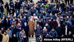 Azerbaijan. Baku. Protest action in Sovetsky street in Baku-Abbas Atilay,RFE/RL