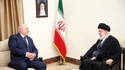 Аляксандар Лукашэнка і аятала Алі Хамэнэі на сустрэчы ў Тэгеране, 13 сакавіка 2023 году