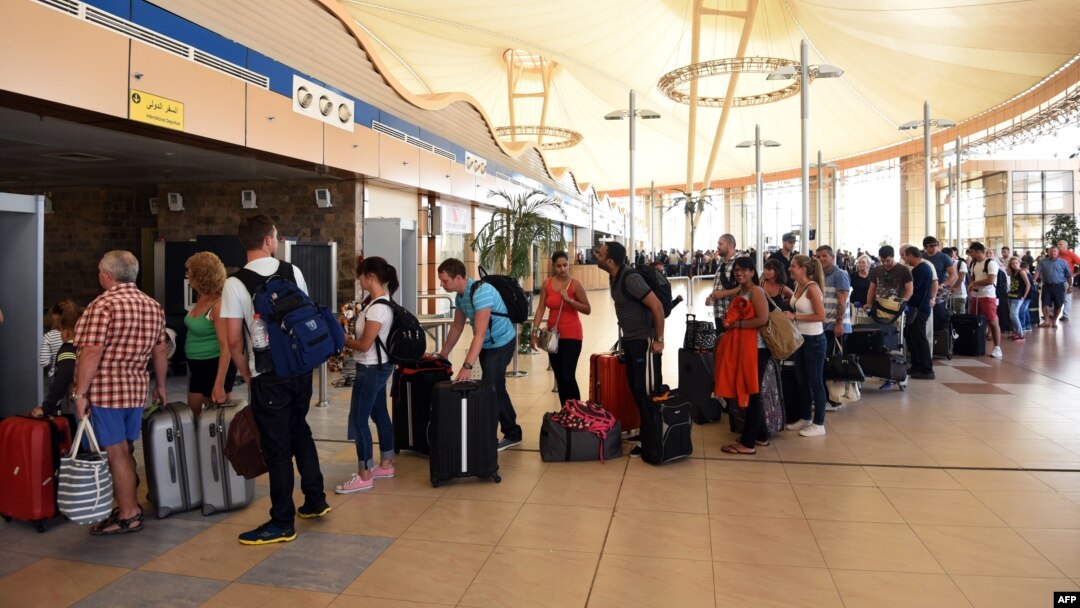 Around 80,000 Russians are estimated to be in Egypt, mainly in the Sharm el-Sheikh and Hurghada resorts. (file photo)