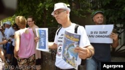 În jur de 50 de persoane au participat la miting