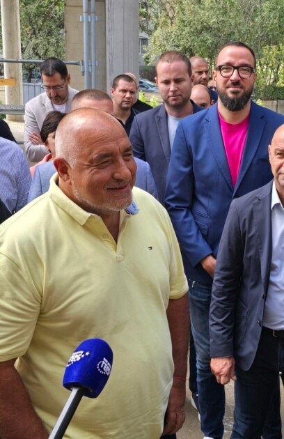 Лидерът на ГЕРБ Бойко Борисов приветства американския президент Доналд Тръмп