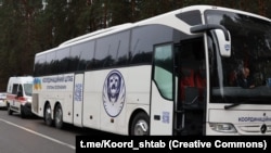 В Україну повертаються жінки та чоловіки, які були затримані на території Білорусі та засуджені до різних термінів ув’язнення