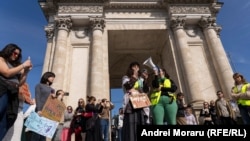 Este pentru al 12-lea an la rând când activiștii pentru drepturile femeilor organizează demonstrații la Chișinău, pe 8 martie