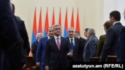 Armenia -- President Serzh Sarkisian meets with senior members of his Republican Party, Yerevan, 7Dec2015. 