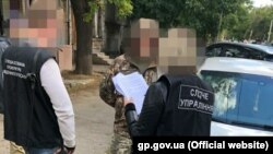 Затриманому мають оголосити про підозру та обрати запобіжний захід