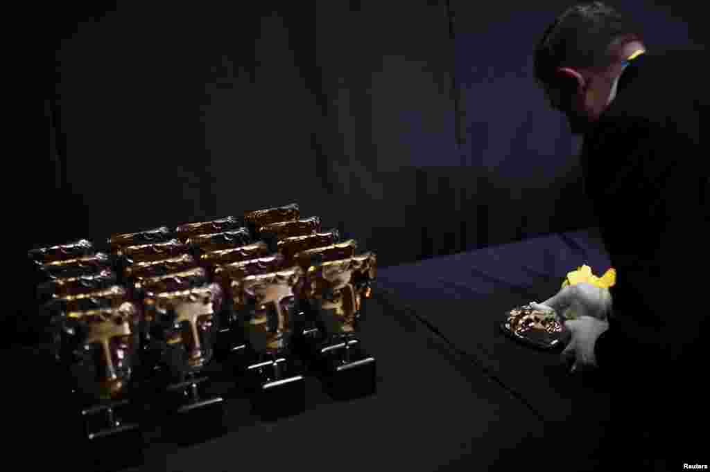 جوایز بفتا قبل از اهدا به برگزیدگان 