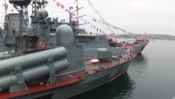 В Севастополе проводили экскурсии на боевых кораблях (видео)
