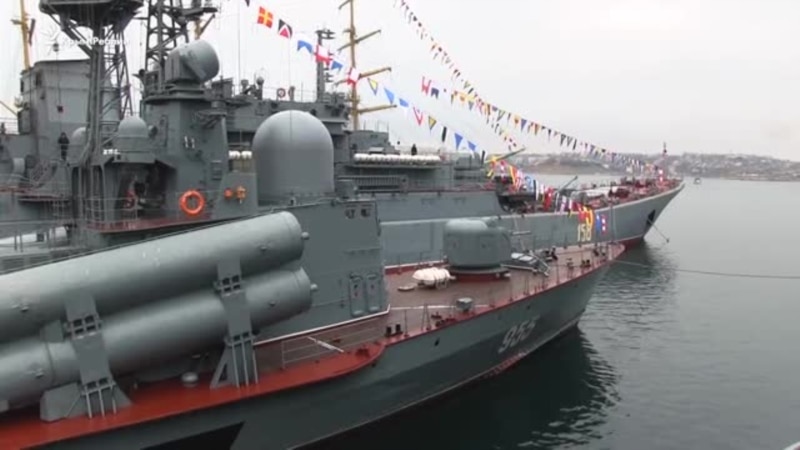 Севастополь: для посещения открыли боевые корабли Черноморского флота России (+ видео)