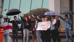 Oppoziýa lideri Ýewropany öz halkynyň 'oýanyşyny' goldamaga çagryrýar, Lukaşenka serhetleriň goragyny berkidýär