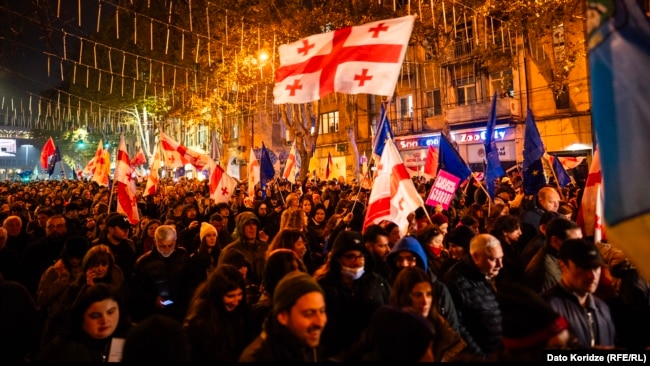 Tbilisidə avropayönümlü etirazların ildönümü münasibətilə aksiya.