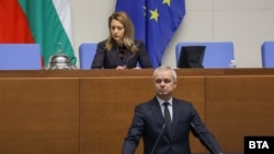 Председателят на „Възраждане“ Костадин Костадинов е сред вносителите на законопроекта