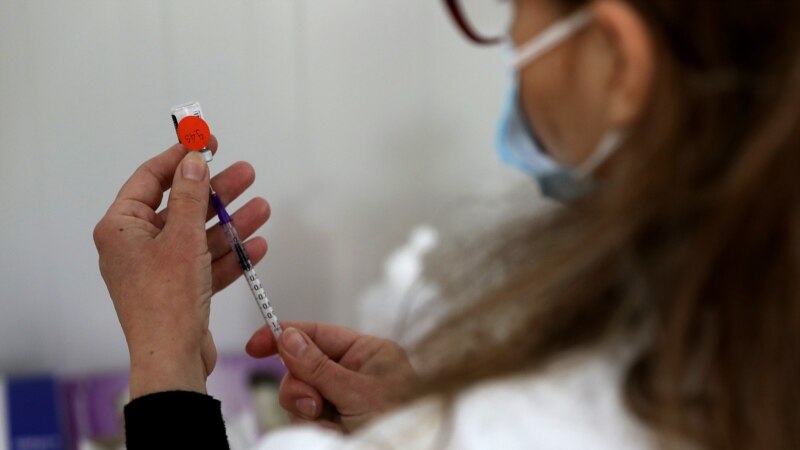 Масовното вакцинирање во  „Борис Трајковски“ ќе почне со  3000 термини 