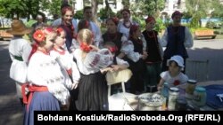 Місцем проведення фестивалю організатори обрали Контрактову площу