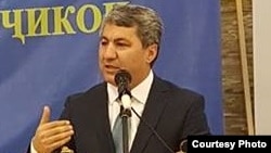 Täjigistanda gadagan edilen “Yslamçy Gaýtadan döreýiş” partiýasynyň lideri Muhiddin Kabiri