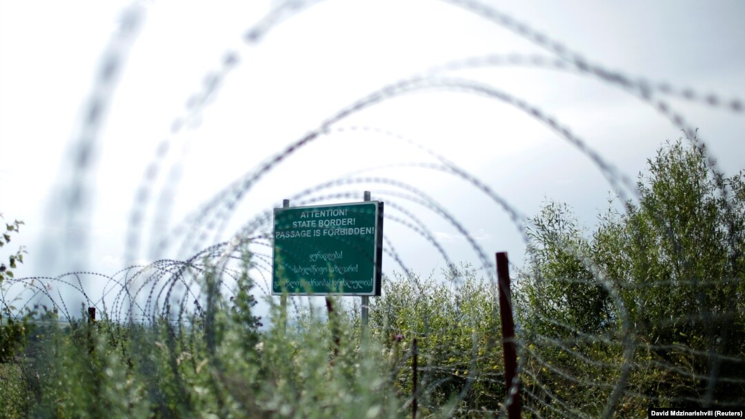 Мнения парламентариев разделились, так как одни карты подтверждают правоту жителей села Синагур, а из других следует, что грузинская сторона границу не нарушала