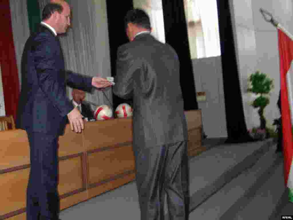 Тақдими ҷоиза ба "Вахш" #10