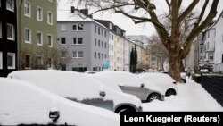 له ارشیفه په اروپا کې د واورې یو تصویر 