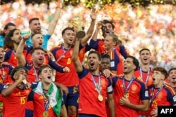 Jucătorii spanioli la festivitatea de premiere de pe stadionul East Rutherford.