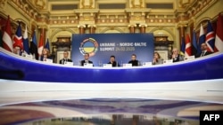 گروهی از سران کشورهای اروپایی و مقامات اتحادیۀ اروپا به‌مناسبت سالگرد آغاز تهاجم تمام‌عیار روسیه به اوکراین، به‌ کی‌یف سفر کردند