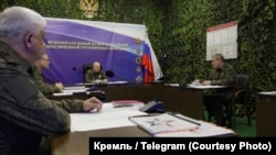 Владимир Путин посетил вспомогательный пункт управления Объединенной группировки войск, 16 октября 2026 года