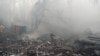 Пожарные работают на месте взрыва на пороховом заводе в Рязанской области 
