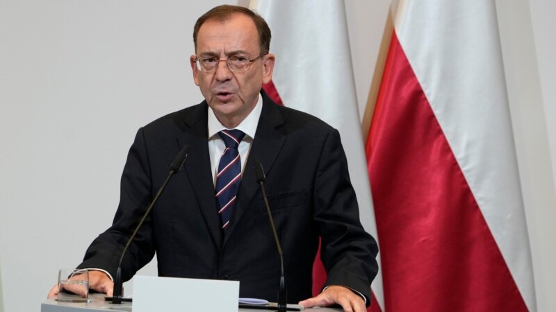 Полиция Польши задержала экс-главу МВД в президентском дворце