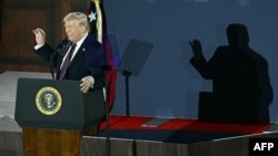 ABŞ prezidenti Donald Tramp Respublikaçıların Milli Konqres Komitəsinin (NRCC) illik ianə toplama şam yeməyində çıxış edir.