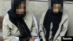تصویری که خبرگزاری تسنیم درباره خبر بازداشت این دو زن منتشر کرده است