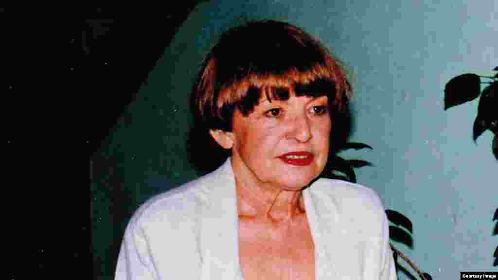 Milica Lučić-Čavić (1938.-2013.) bila je od 1994. godine dopisnica RSE, a od maja 2000. do januara 2002. godine bila je i šef beogradskog dopisništva RSE. 