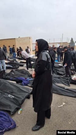 Тіля загиблих біля моргу Тегерану, 13 січня 2026 року