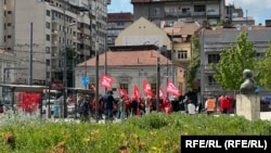 Delegacija sindikata "Sloga" kod spomenika Dimitriju Tucoviću, 1. maj 2026.