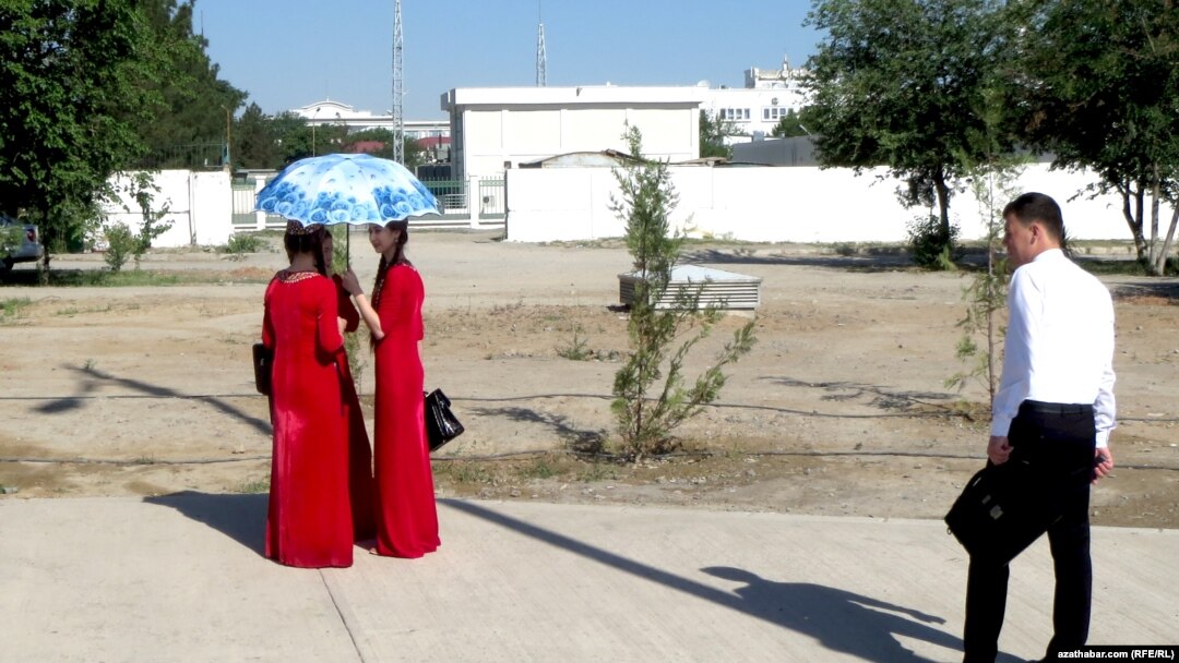 Бэтмен порно пародиясы