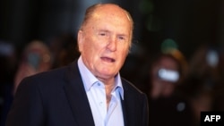 دووال هنگام مرگ ۹۵ سال داشت