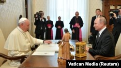 Papa Francisc s-a întîlnit la Vaticn cu Vladimir pe 4 iulie 2019