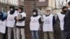 Крымскотатарские активисты устроили акцию под стенами суда в Ростове-на-Дону
