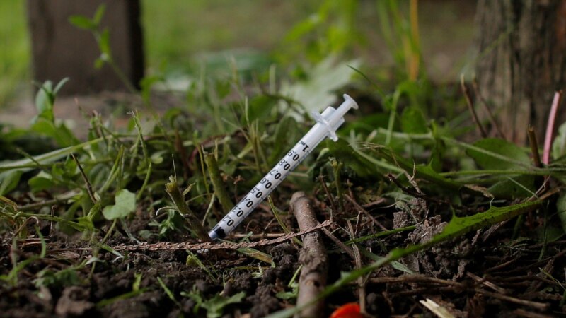 OKB: Më shumë njerëz po injektojnë droga në nivel global