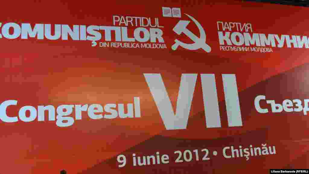 Roșii și literele lor albe...