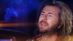 شب اغتشاش - منصور