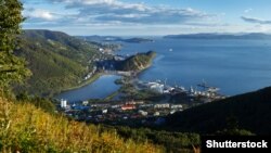Архива: Поглед на градот Петропавловск на Полуостровот Камчатка. 