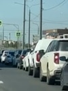Rusia, din nou în criză de combustibil. Cozi kilometrice la benzinării 