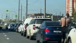 Rusia, din nou în criză de combustibil. Cozi kilometrice la benzinării 