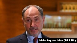 პაველ ჰერჩინსკი „იმედს“: „ჩვენ ასეთ კითხვებს არ ვპასუხობთ. თუ კითხვა გულწრფელი, არსებითია, პასუხს მიიღებთ. გმადლობთ“.