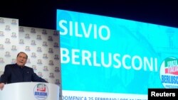 Lider koalicije desnog centra Silvio Berlusconi na predizbornom skupu njegove stzranke Forza Italia u Milanu, 25. februara 2018.